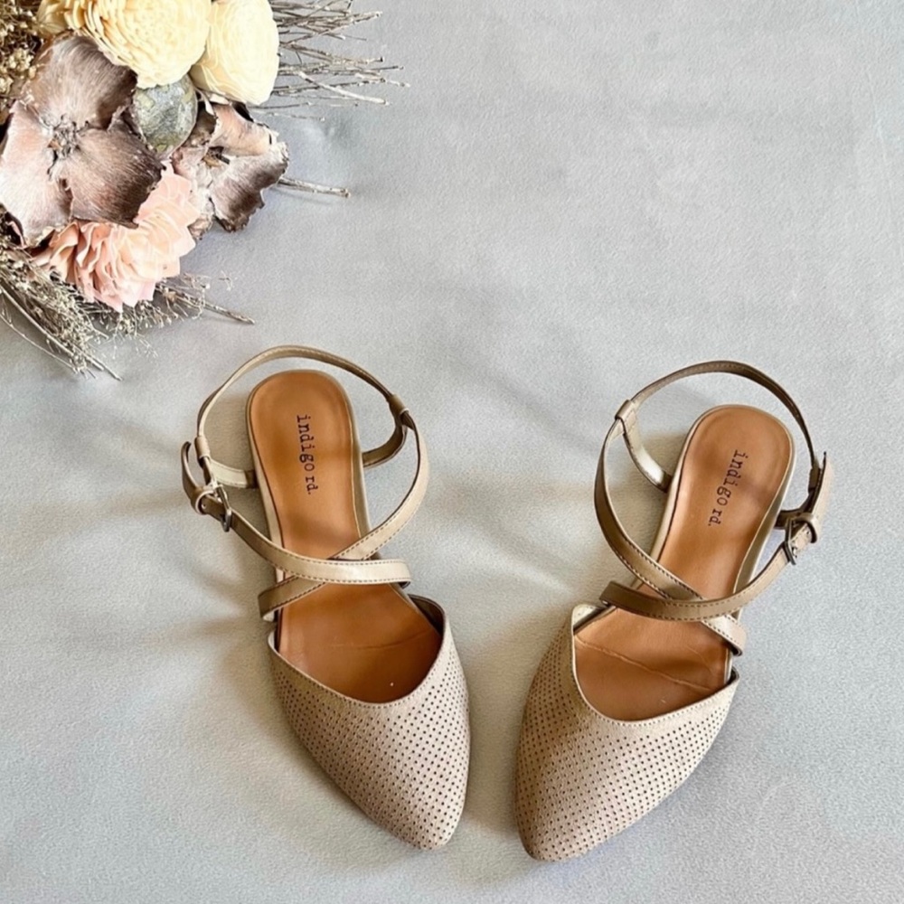 Indigo Rd 5.5 Strappy Slingback Slip-On Pointed Sandals